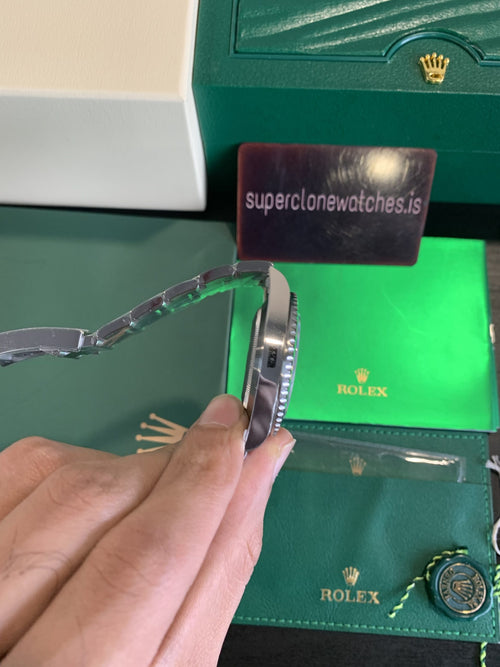 Rolex Submariner Date